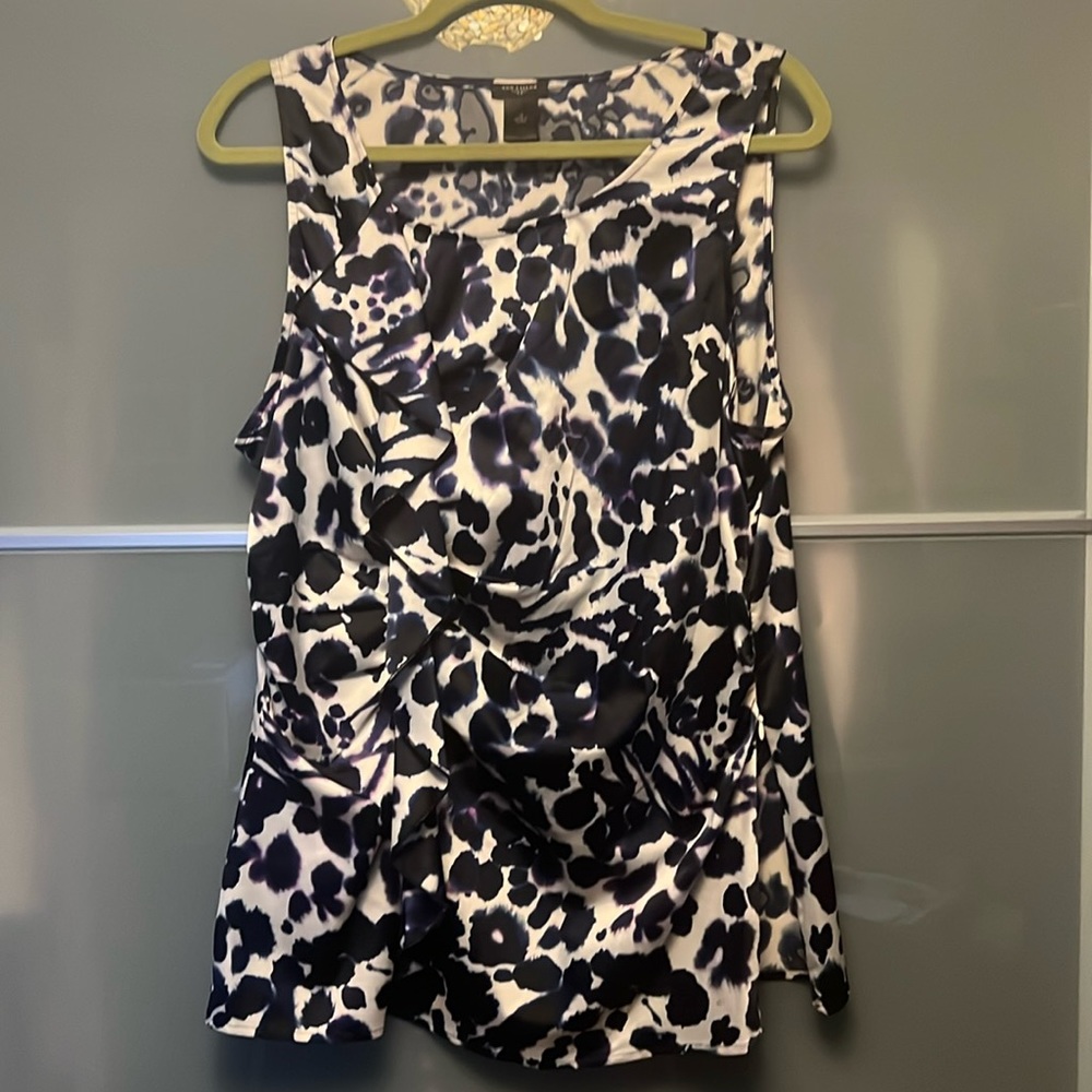 Ann Taylor sleeveless blouse